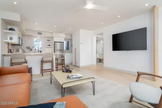 Photo #6: 6572489 Listing 