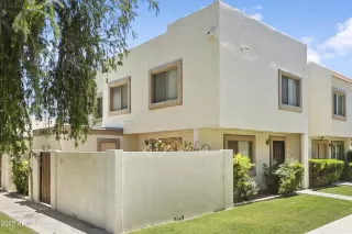 Photo #4: 6572617 Listing