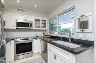 Photo #1: 6572735 Listing 