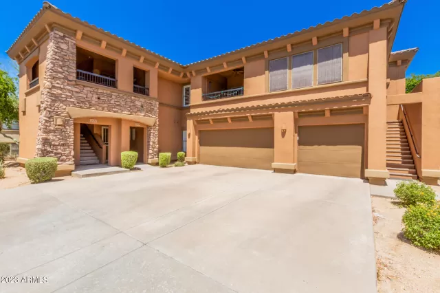 MLS: 6572753 Condo For Sale