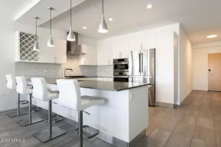 Photo #2: 6572790 Listing