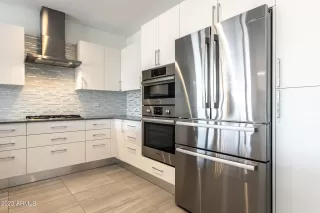 Photo #6: 6572790 Listing