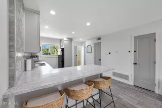 Photo #3: 6573002 Listing 