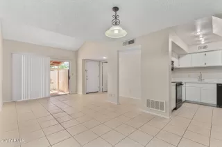 Photo #2: 6573023 Listing