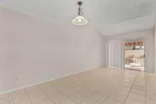 Photo #3: 6573023 Listing