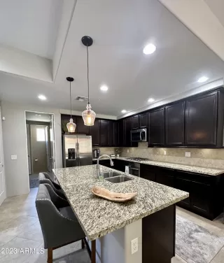 Photo #1: 6573042 Listing 