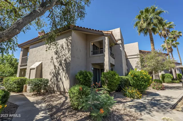 MLS: 6573248 Condo For Sale