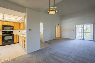 Photo #6: 6573248 Listing