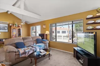 Photo #5: 6573529 Listing