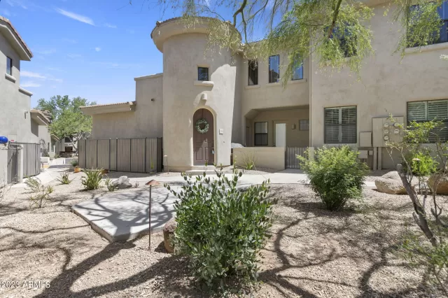 MLS: 6573535 Condo For Sale