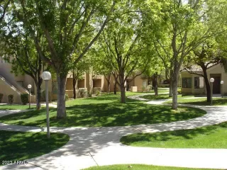 Photo #5: 6573602 Listing