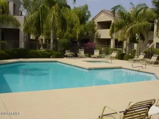 Photo #6: 6573602 Listing