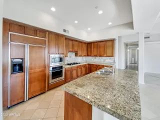 Photo #5: 6573611 Listing