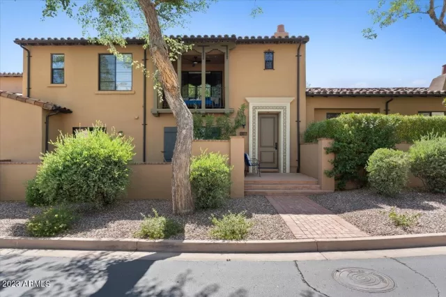 MLS: 6573620 Condo For Sale