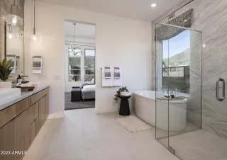 Photo #2: 6573697 Listing