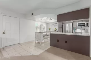 Photo #3: 6573850 Listing