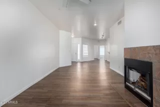 Photo #3: 6573941 Listing 