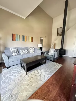 Photo #6: 6573978 Listing