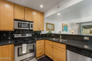 Photo #2: 6574008 Listing