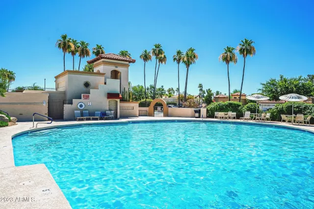 MLS: 6574220 Condo For Sale