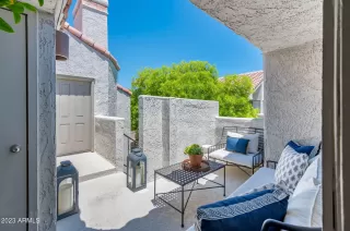 Photo #2: 6574321 Listing