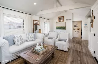 Photo #5: 6574321 Listing