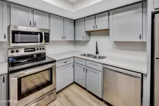 Photo #6: 6574415 Listing 