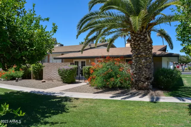 MLS: 6574480 Condo For Sale