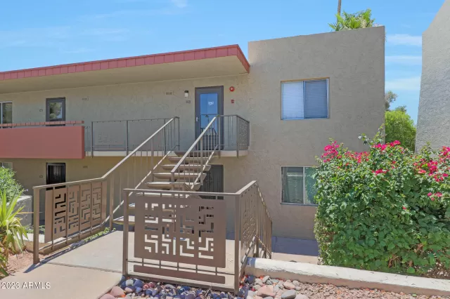 MLS: 6574510 Condo For Sale