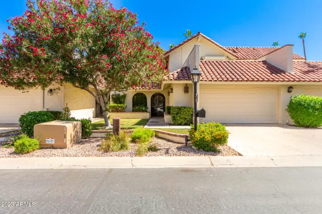 MLS: 6574536 Condo For Sale