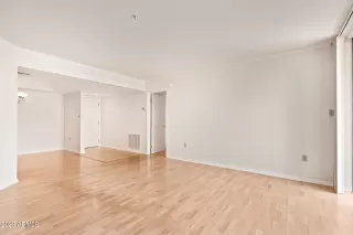 Photo #3: 6574670 Listing 