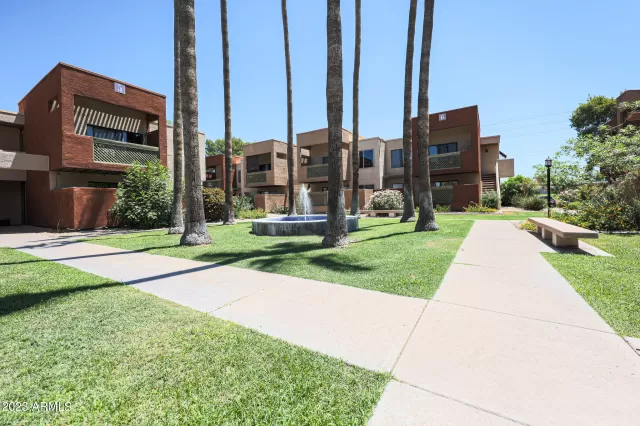 MLS: 6574995 Condo For Sale