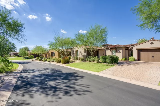 MLS: 6575148 Condo For Sale