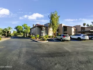 Photo #5: 6575208 Listing