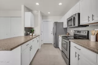 Photo #6: 6575272 Listing 