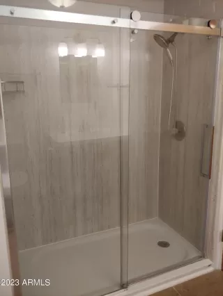 Photo #4: 6575607 Listing