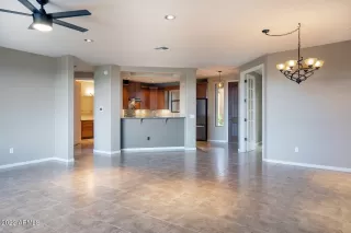 Photo #3: 6575865 Listing
