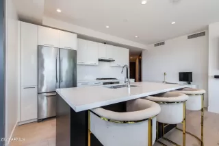 Photo #4: 6576169 Listing