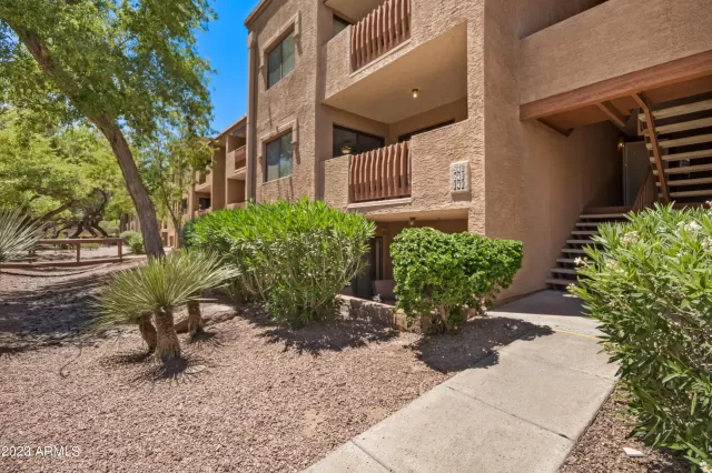 MLS: 6576172 Condo For Sale
