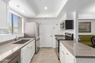 Photo #2: 6576172 Listing