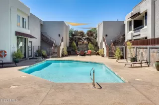 Photo #3: 6576503 Listing