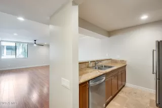 Photo #5: 6576503 Listing