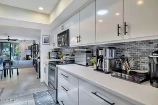 Photo #6: 6576740 Listing 