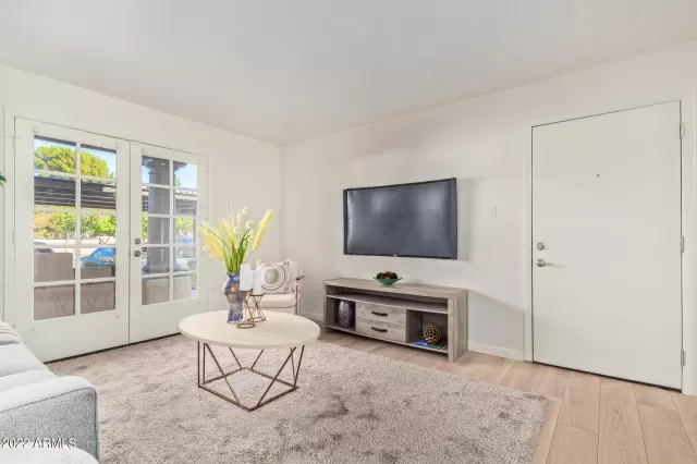 MLS: 6576762 Condo For Sale