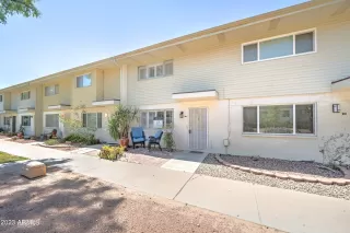 Photo #2: 6576790 Listing 