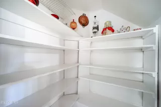 Photo #6: 6576790 Listing 