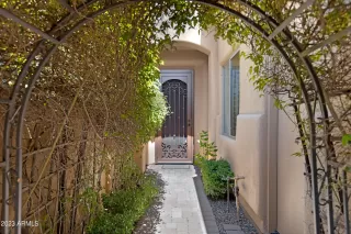 Photo #2: 6576962 Listing