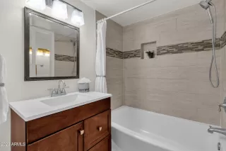 Photo #4: 6577238 Listing
