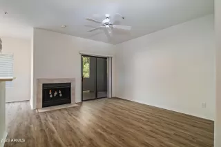 Photo #5: 6577368 Listing