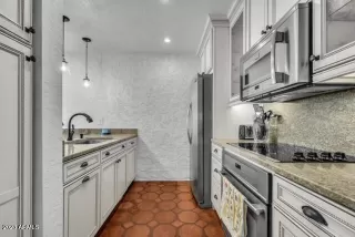 Photo #2: 6577464 Listing